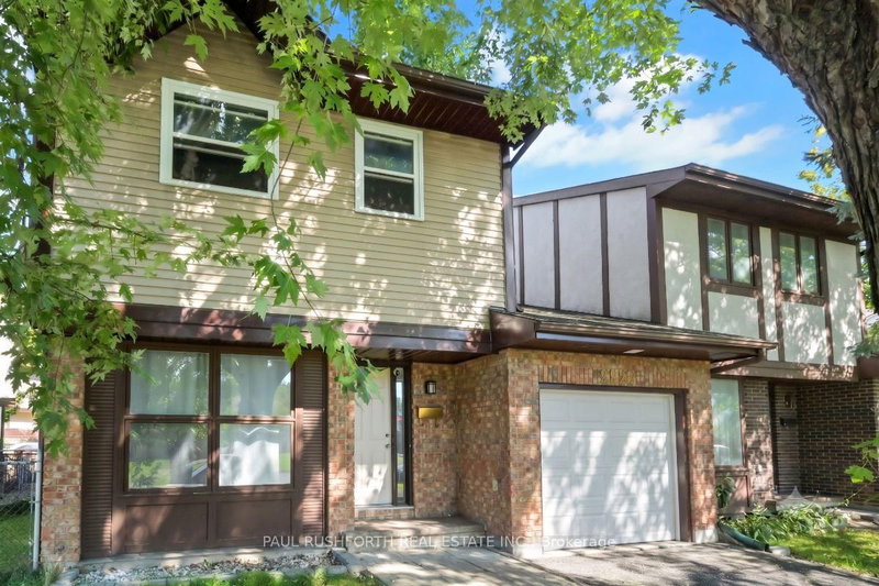 2523 Hunters Point Crescent