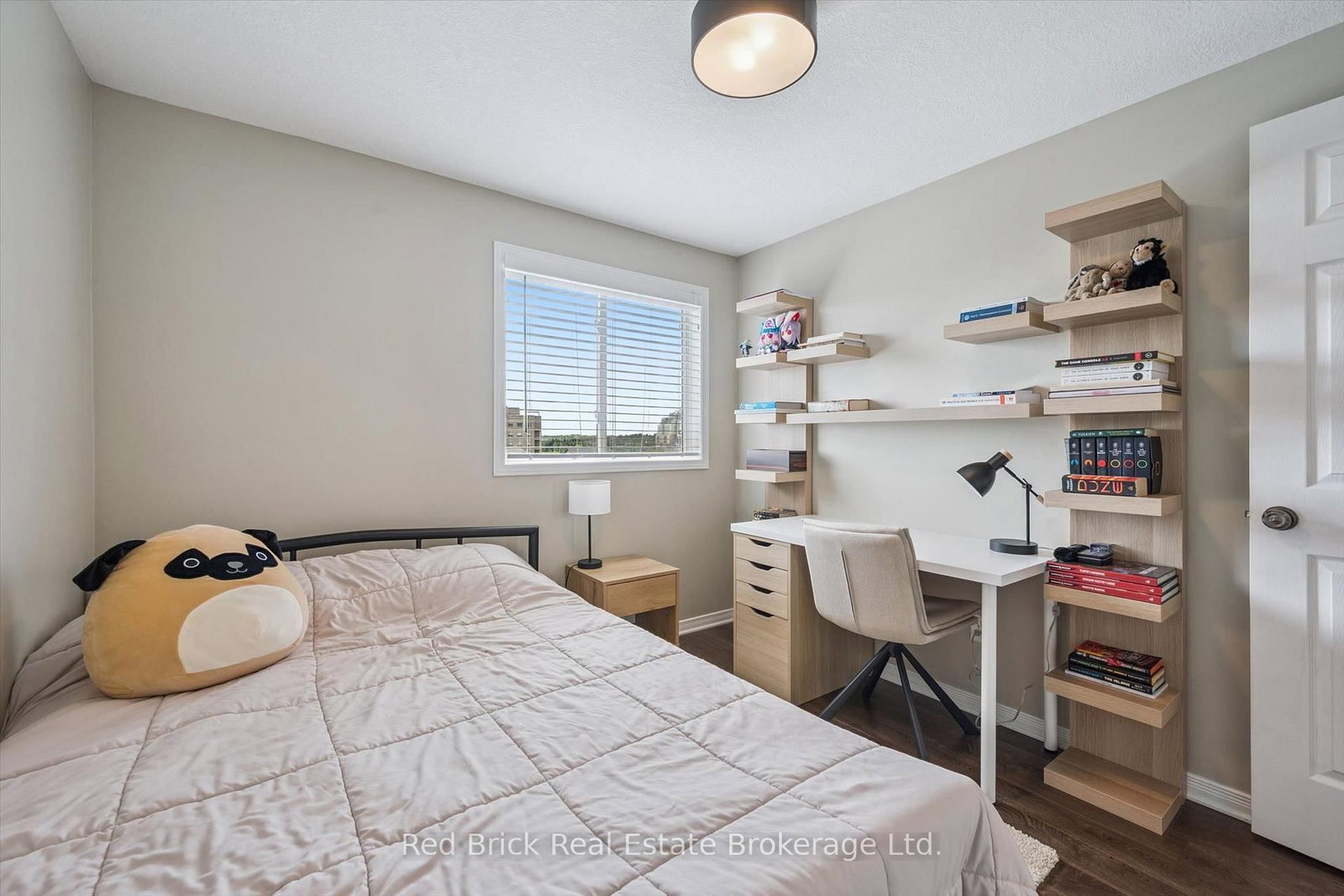 17 DAVISON DR • Guelph, ON photo 19