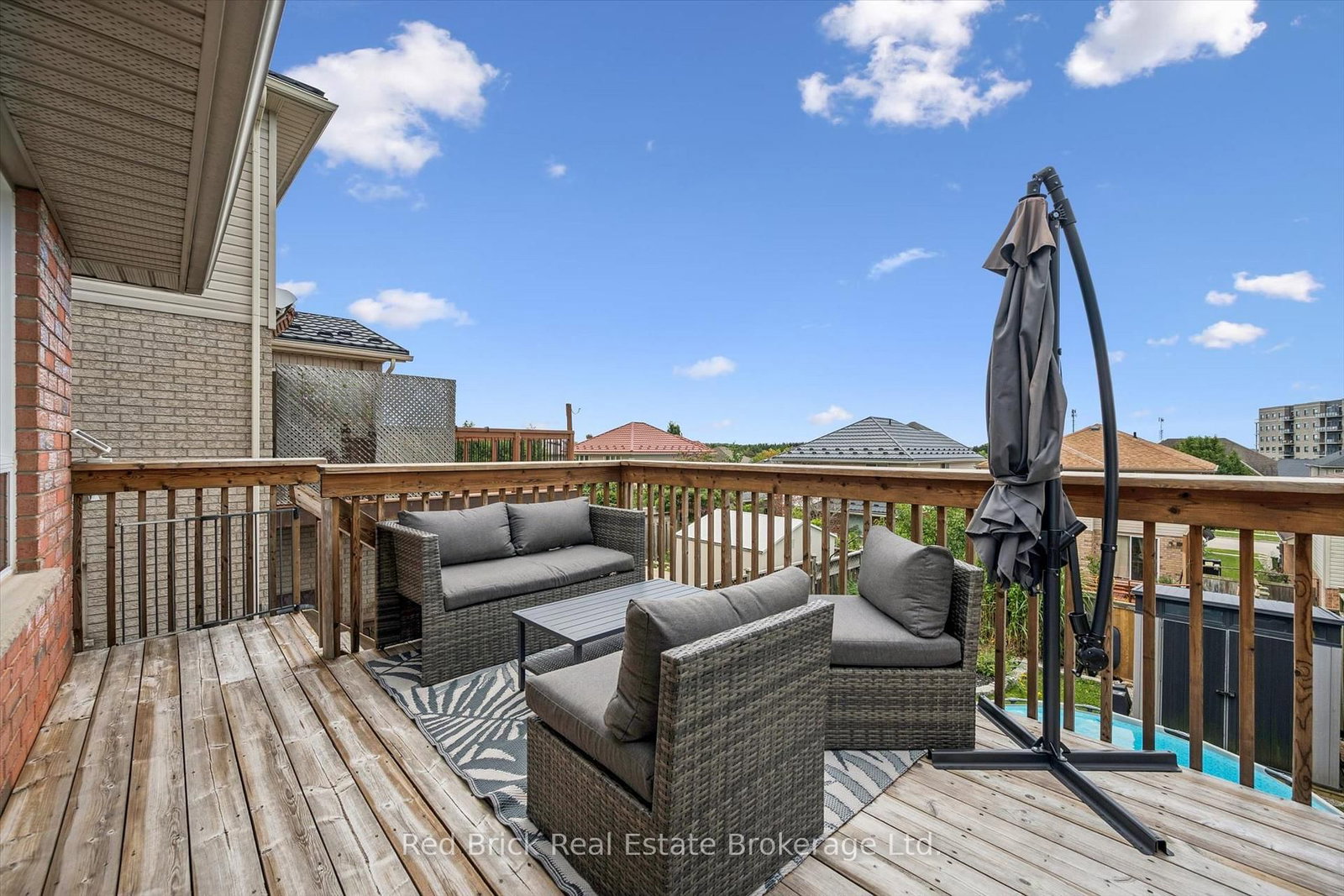 17 DAVISON DR • Guelph, ON photo 32