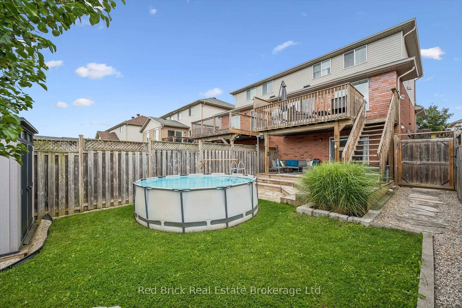 17 DAVISON DR • Guelph, ON photo 39