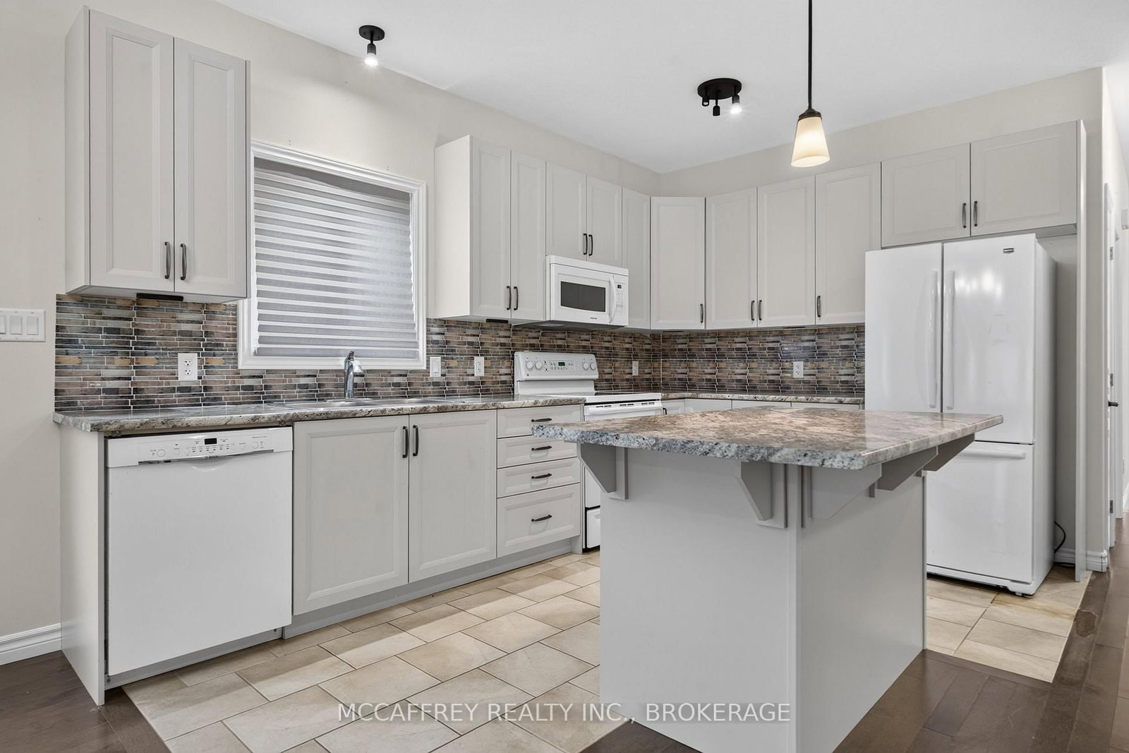 1286 Carfa Crescent • Kingston, ON photo 9
