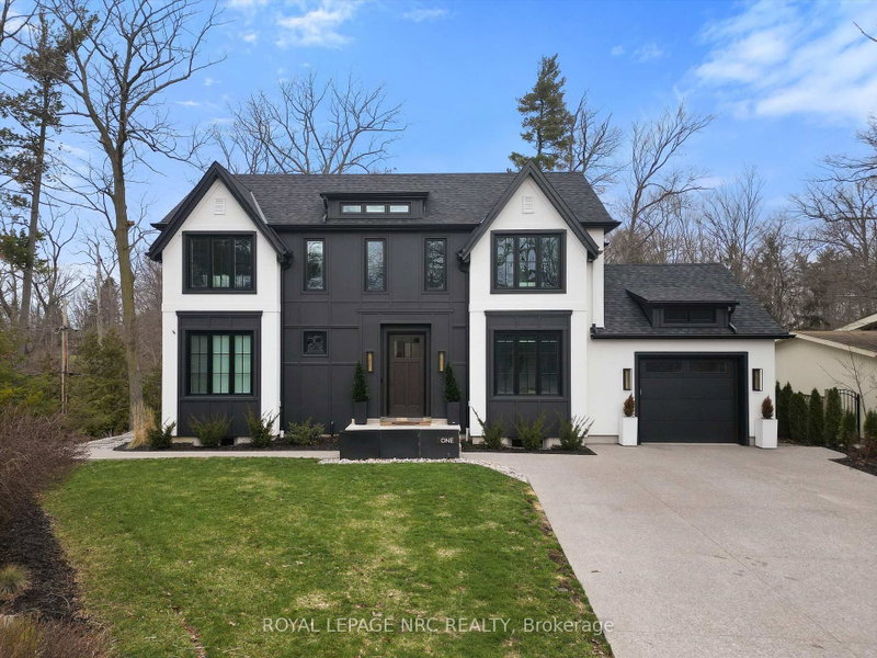 1 Briarfield Crescent