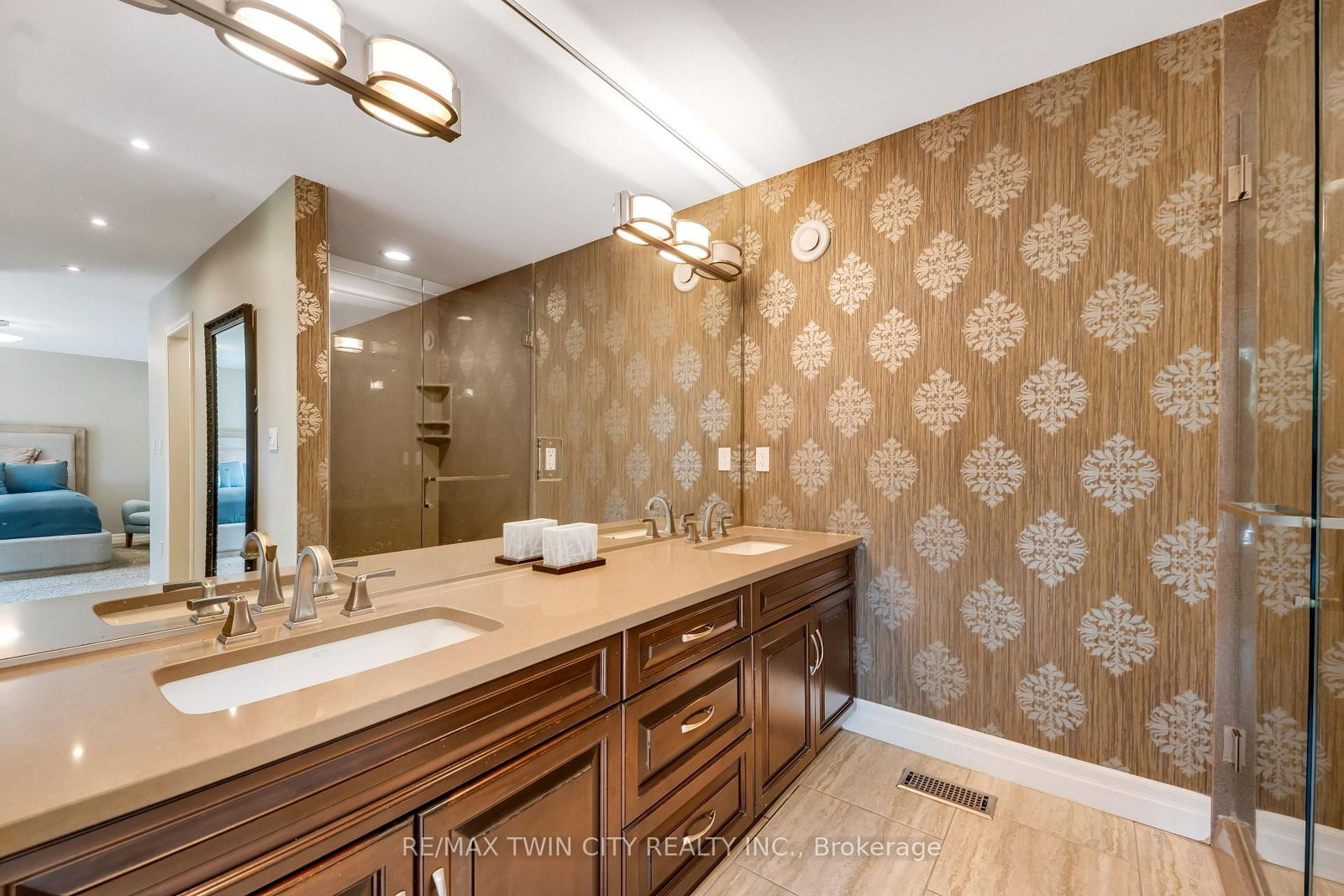 258 Edgewater Crescent • #3 • Kitchener, ON photo 19