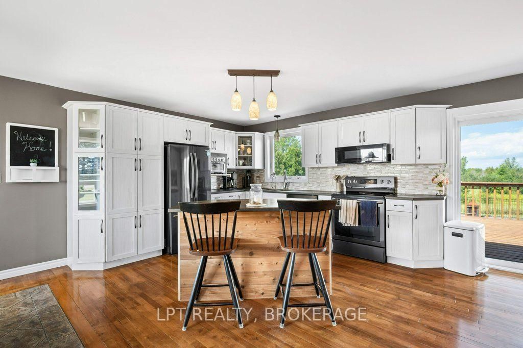 4404 Unity Road • Bissett Creek, ON photo 23