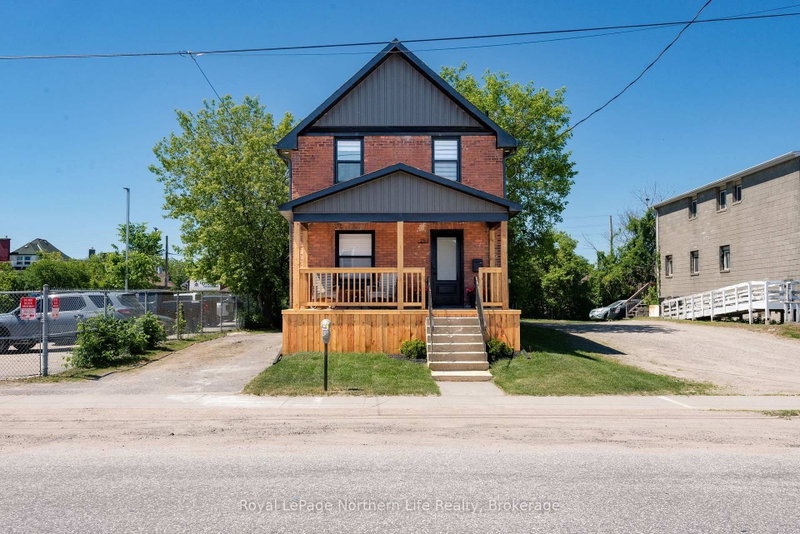 253 Second Avenue W