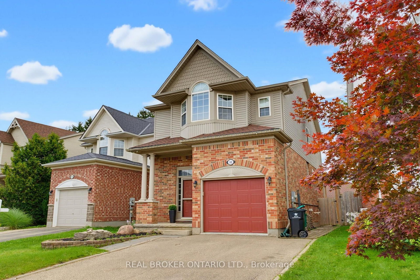 592 Little Dover Crescent • Waterloo, ON photo 1