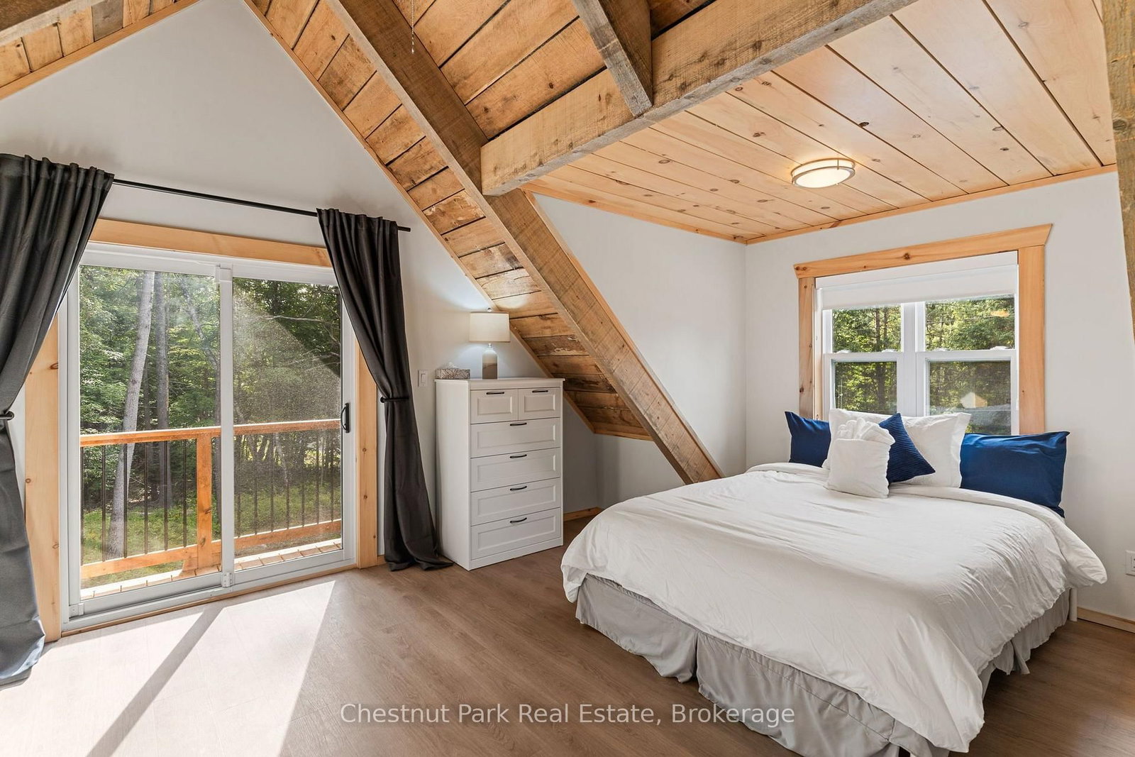 2517 North Shore Road • Algonquin Highlands, ON photo 18