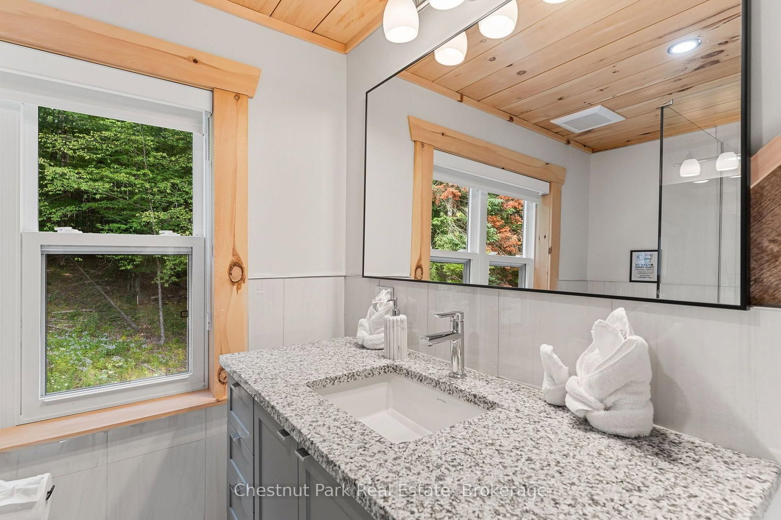 2517 North Shore Road • Algonquin Highlands, ON photo 20