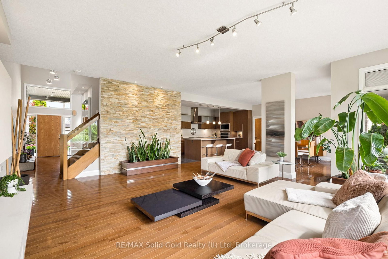 195 Townsend Drive • Woolwich, ON photo 16