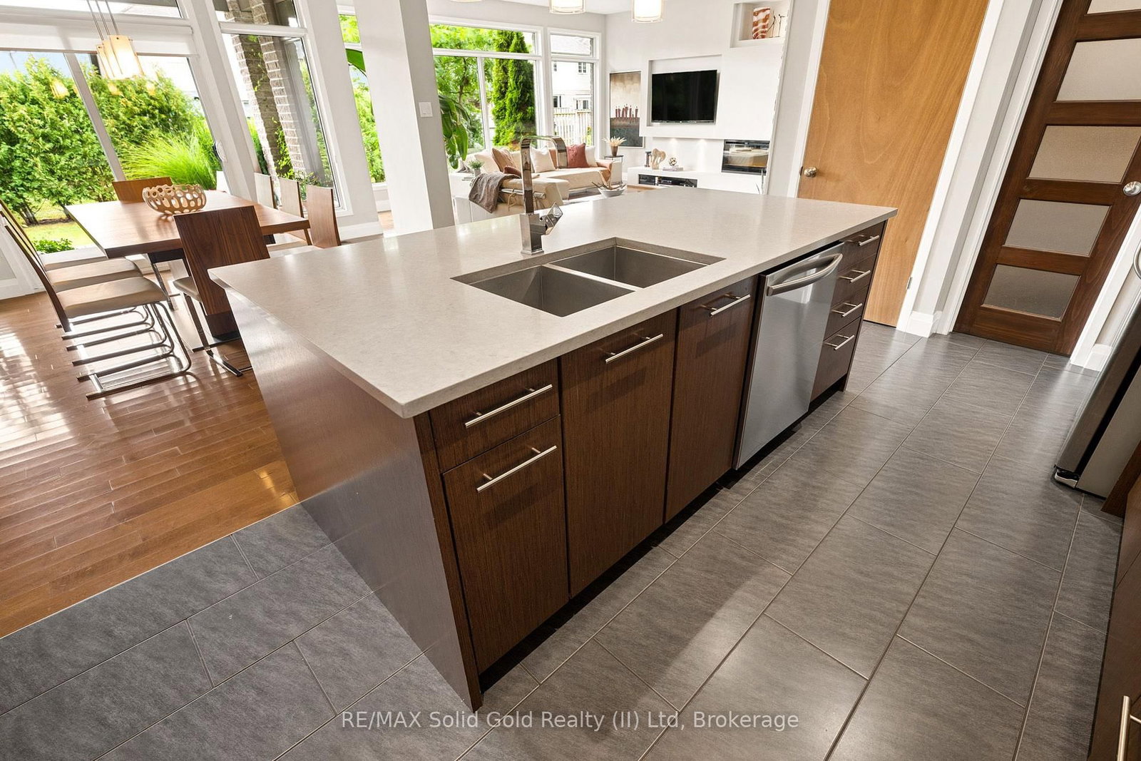 195 Townsend Drive • Woolwich, ON photo 25