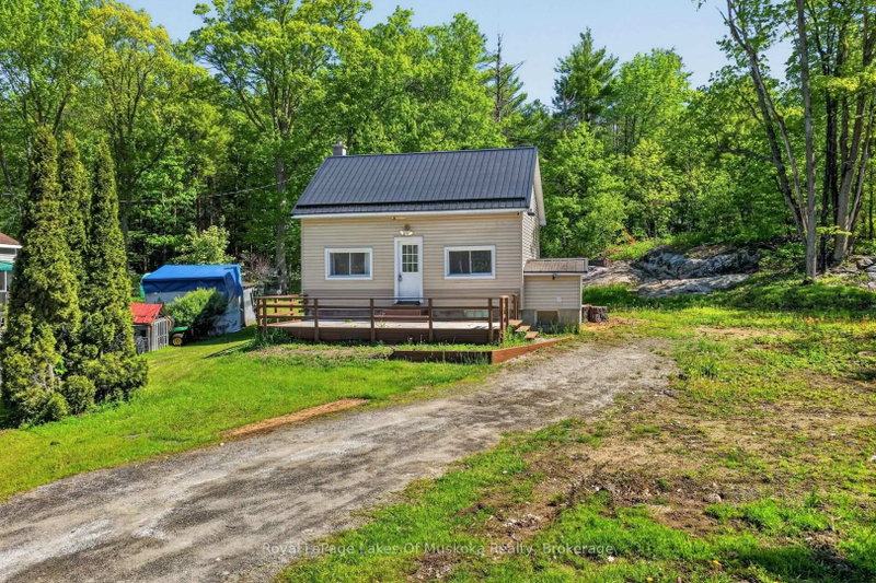 1018 Sniders Bay Road