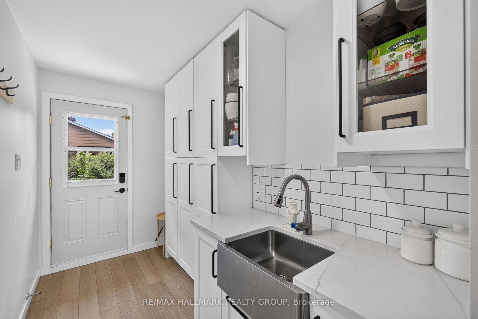 1 HEDGEROW Lane • Ottawa, ON photo 24