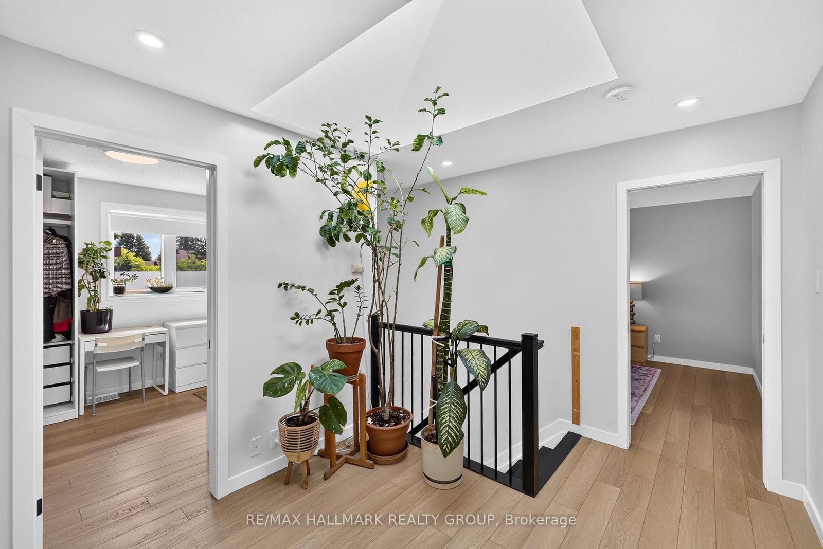 1 HEDGEROW Lane • Ottawa, ON photo 26
