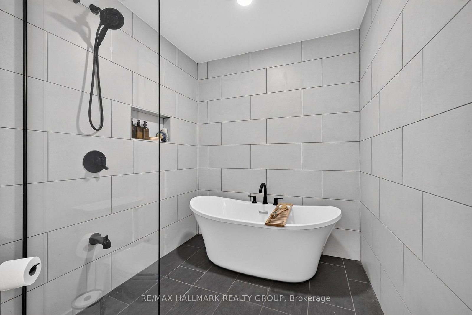 1 HEDGEROW Lane • Ottawa, ON photo 31