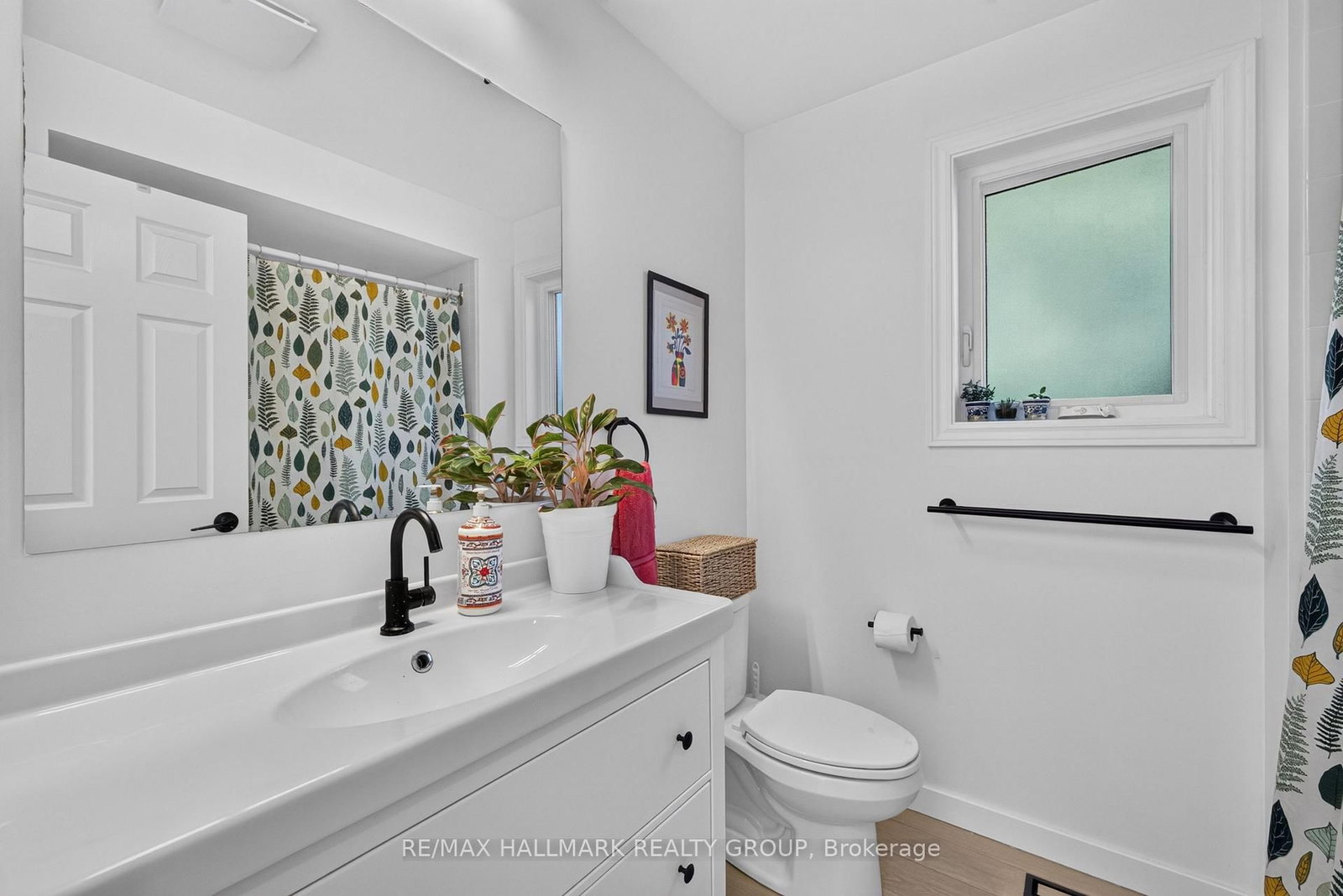 1 HEDGEROW Lane • Ottawa, ON photo 36