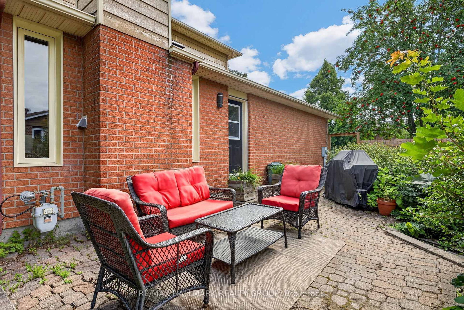 1 HEDGEROW Lane • Ottawa, ON photo 47