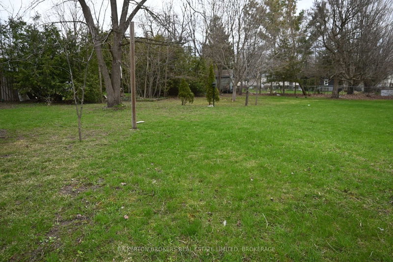 20 Grand Trunk Avenue