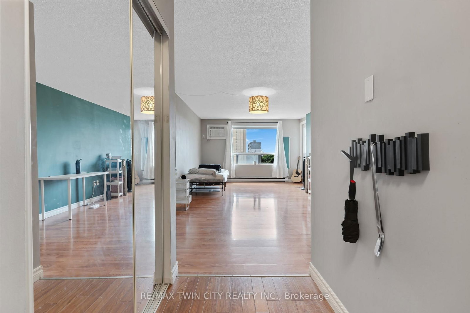 64 Benton St, Kitchener, view 10