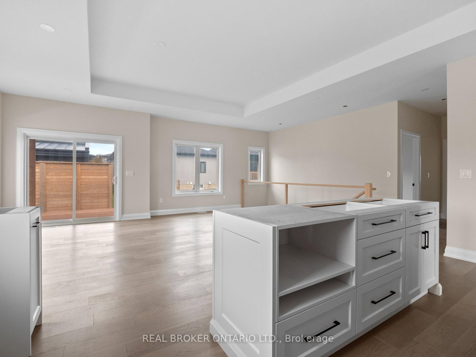 118 Willowbrook Drive • Welland, ON photo 12