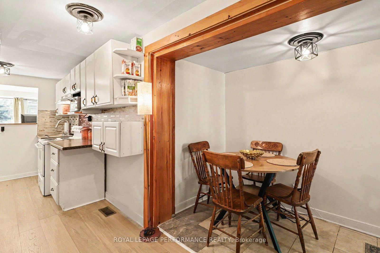 447 Hilson Avenue • Ottawa, ON photo 11