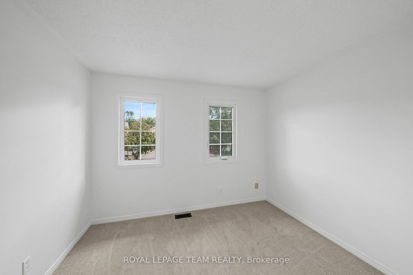 77 Sherring Court • Kanata, ON photo 32
