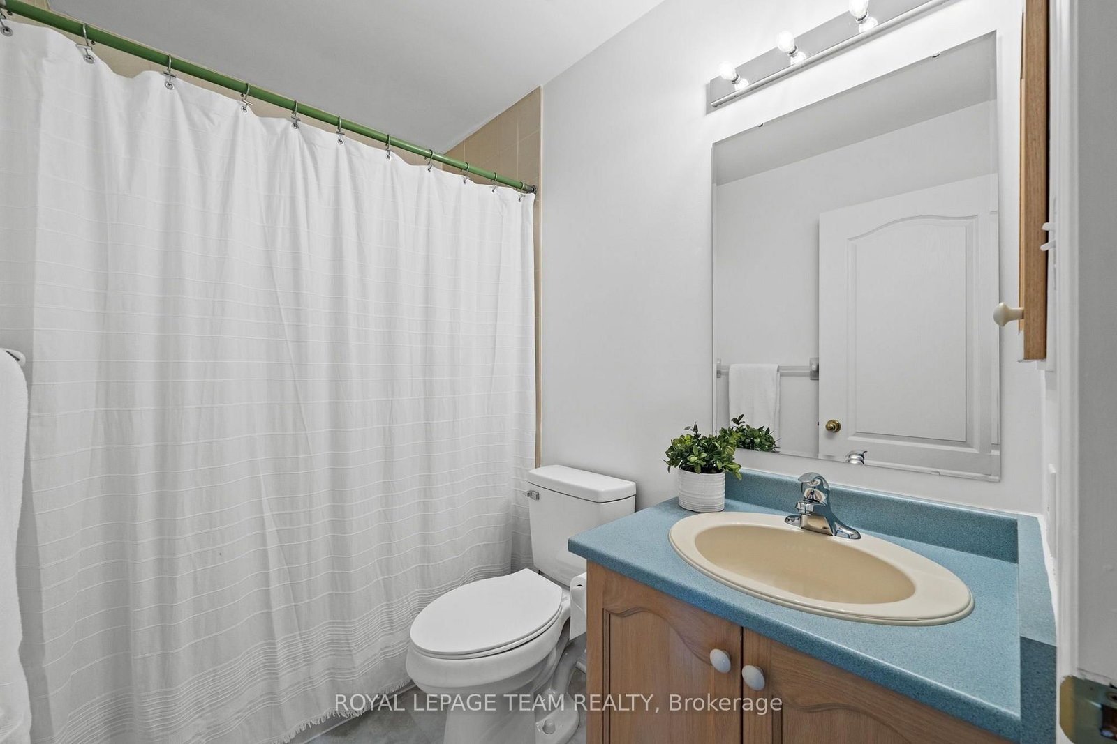 77 Sherring Court • Kanata, ON photo 38