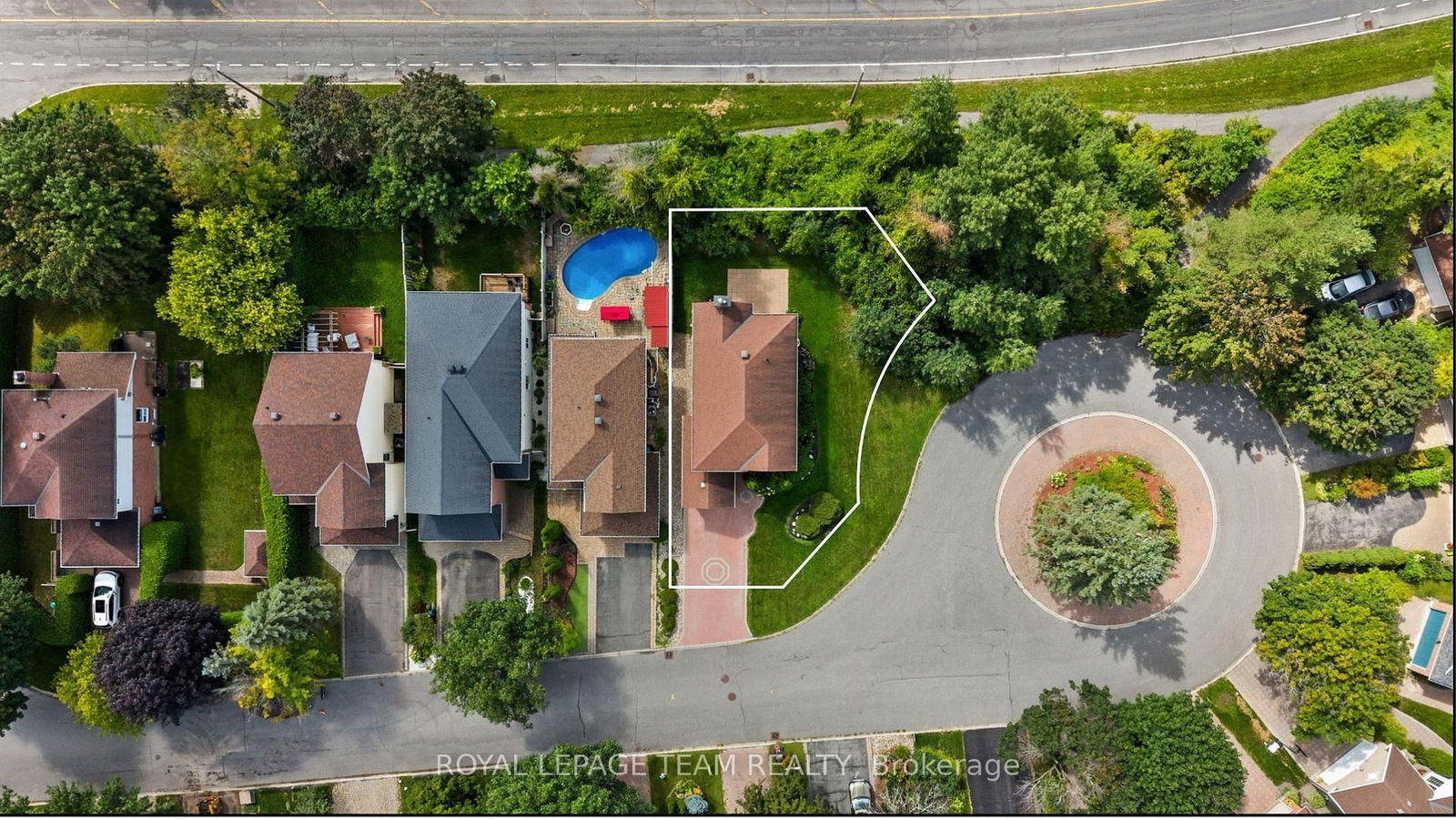 77 Sherring Court • Kanata, ON photo 6