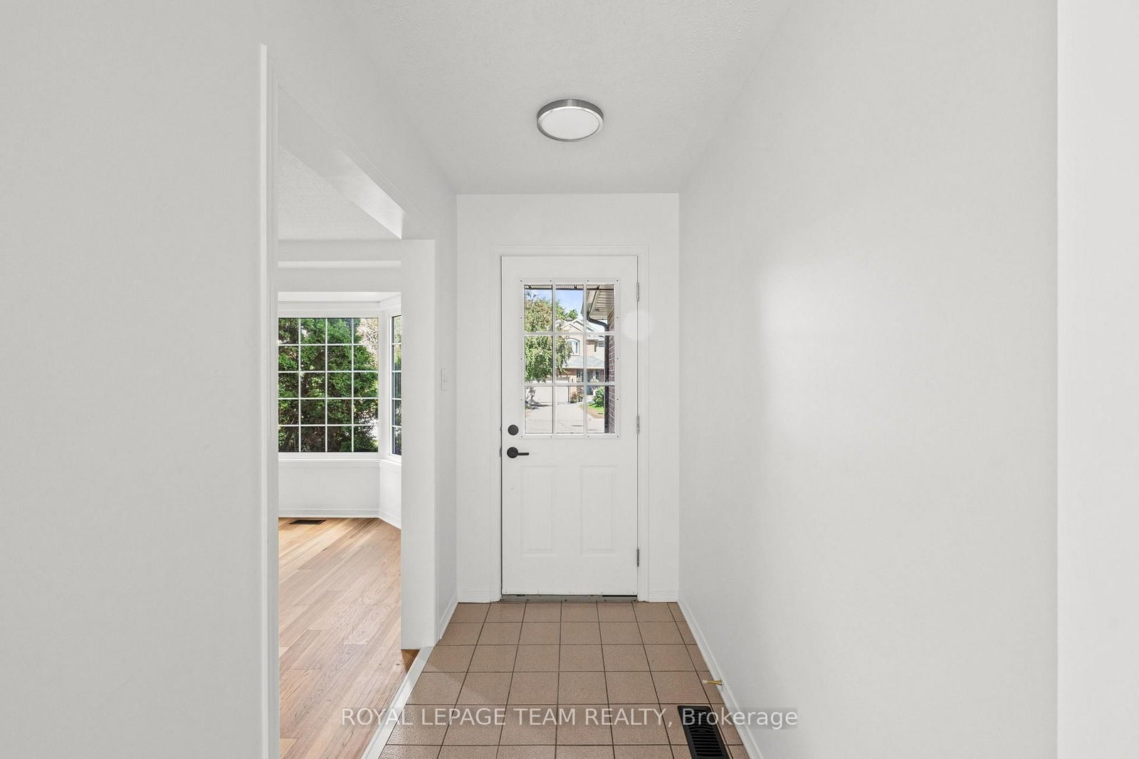 77 Sherring Court • Kanata, ON photo 9