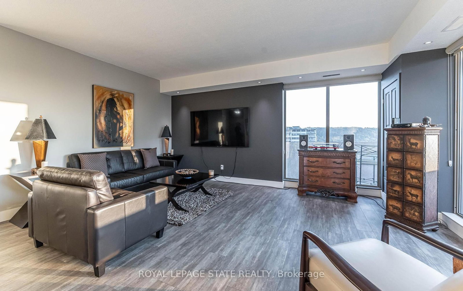 67 Caroline Street S • #17C • Hamilton, ON photo 12