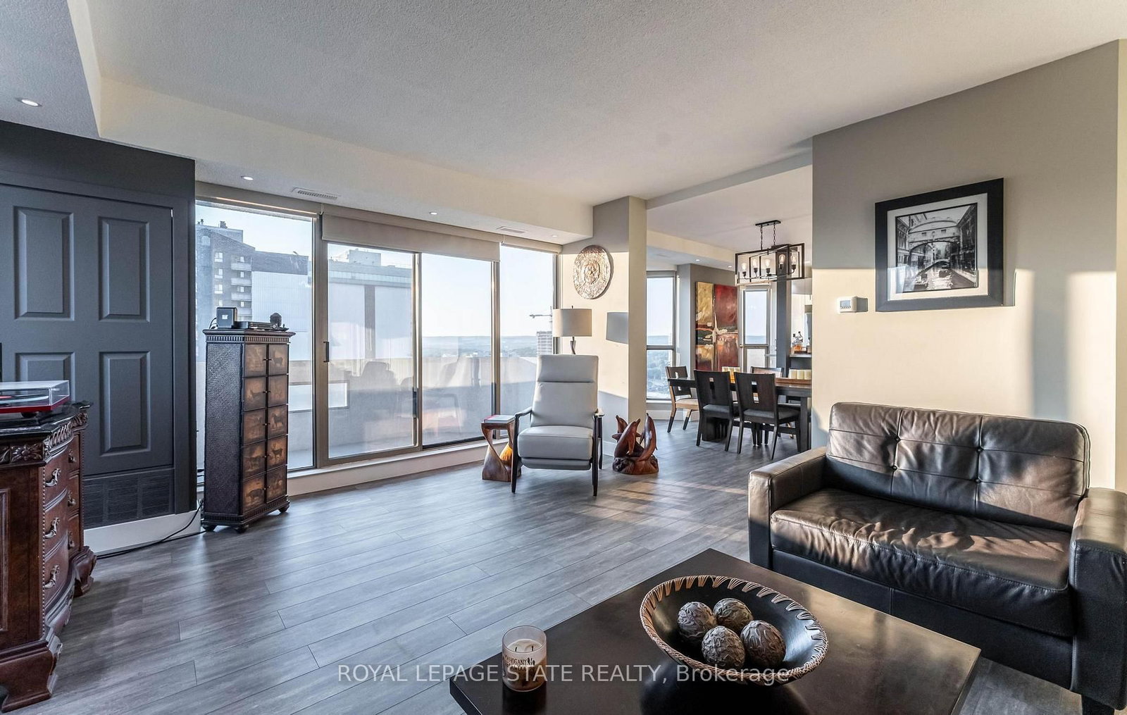 67 Caroline Street S • #17C • Hamilton, ON photo 4