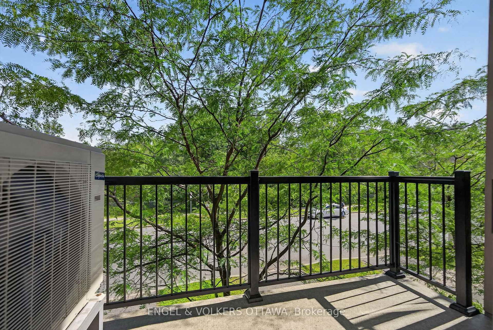 3652 Downpatrick Road • Ottawa, ON photo 16
