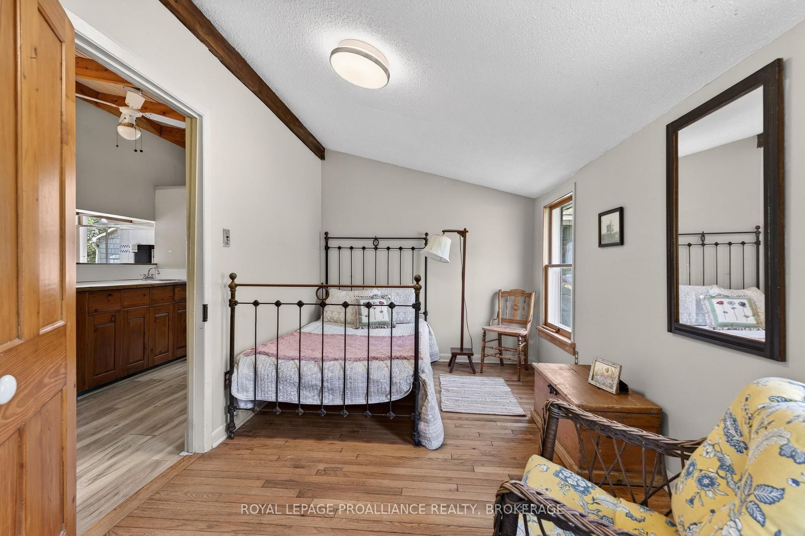 1295 Highway 2 • Kingston, ON photo 10