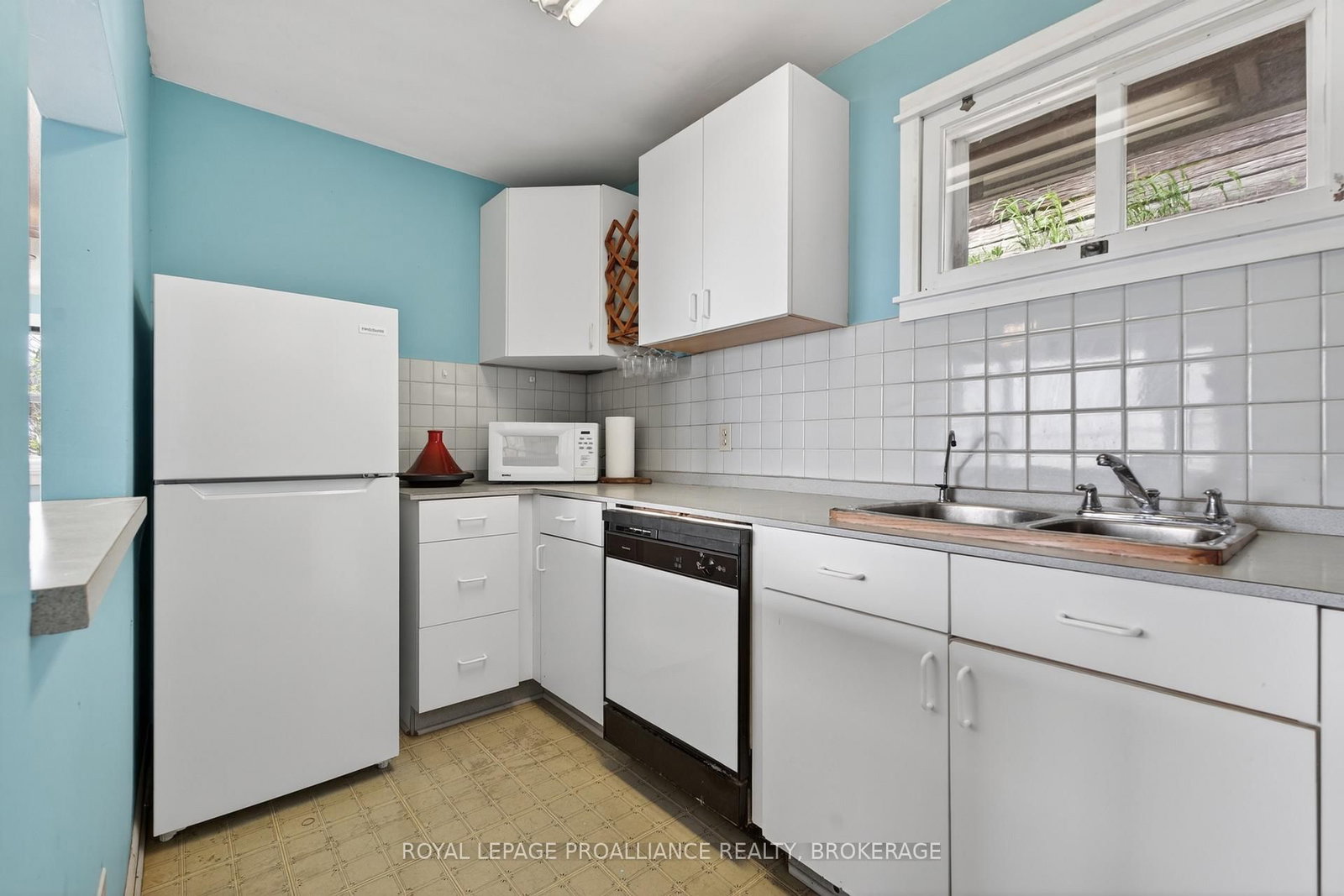 1295 Highway 2 • Kingston, ON photo 25
