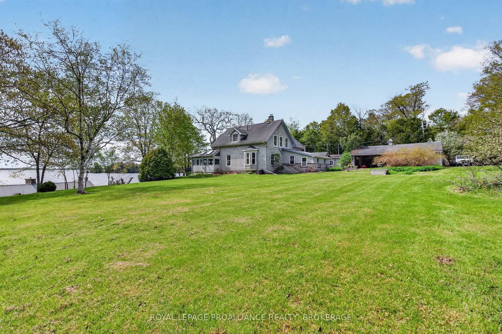 1295 Highway 2 • Kingston, ON photo 31
