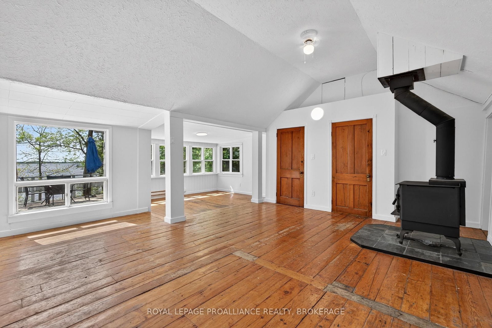 1295 Highway 2 • Kingston, ON photo 36