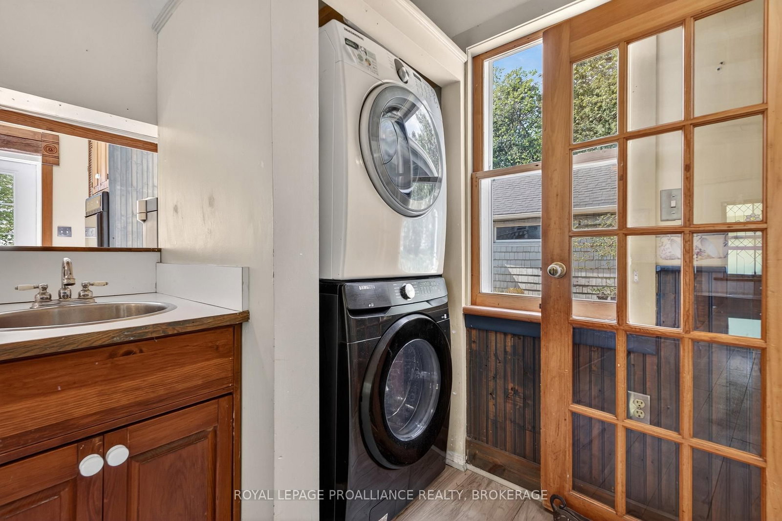 1295 Highway 2 • Kingston, ON photo 9