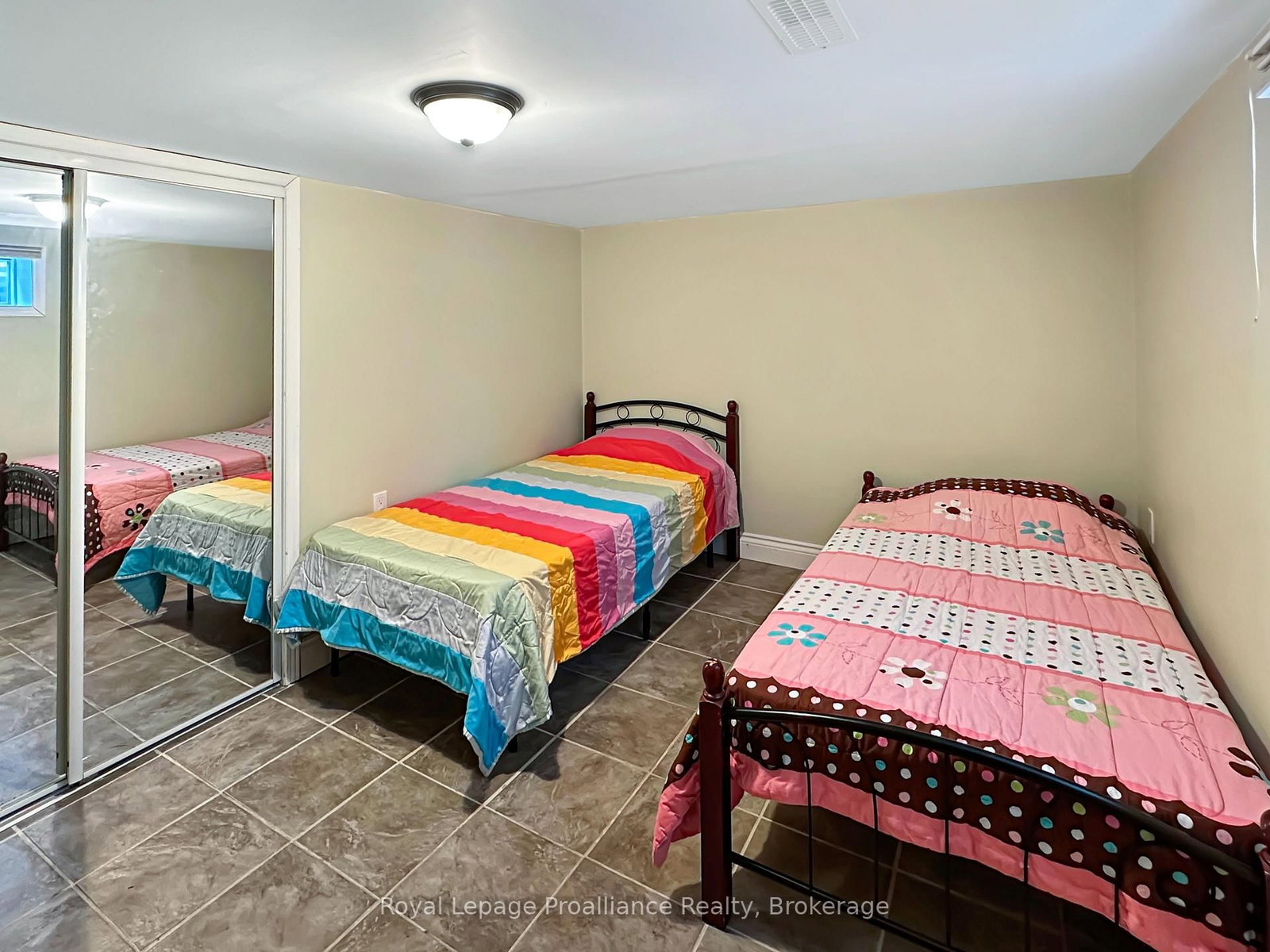 7 Eastwood Park Drive • Belleville, ON photo 33