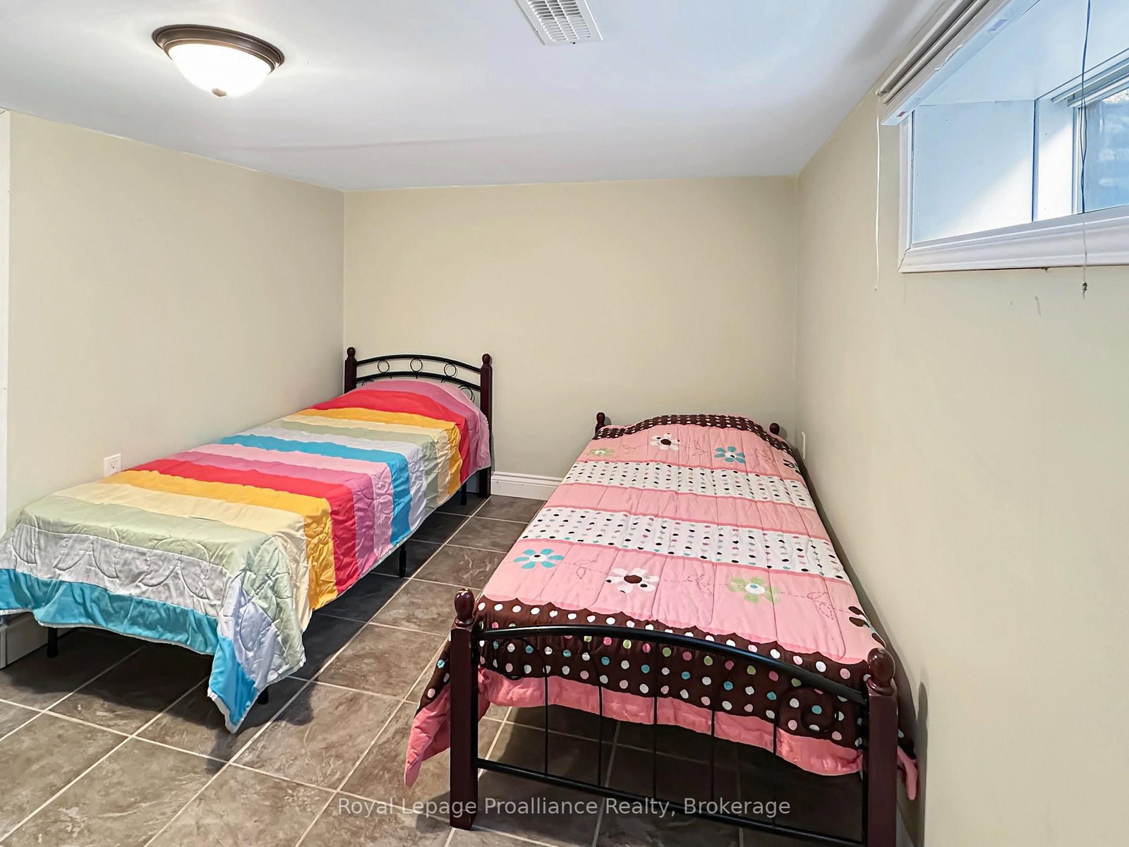 7 Eastwood Park Drive • Belleville, ON photo 34