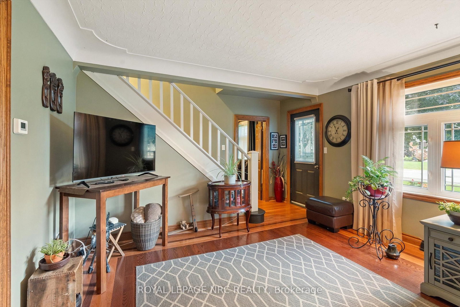 210 Ontario Street • Thorold, ON photo 14
