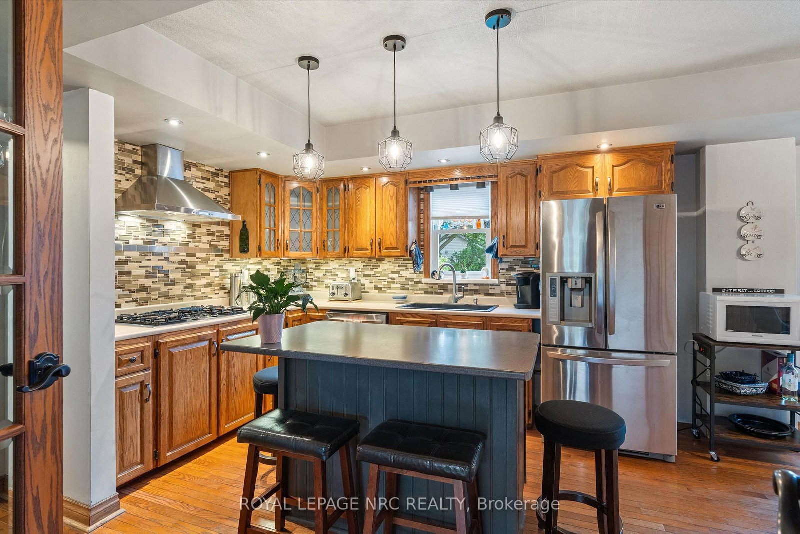 210 Ontario Street • Thorold, ON photo 6