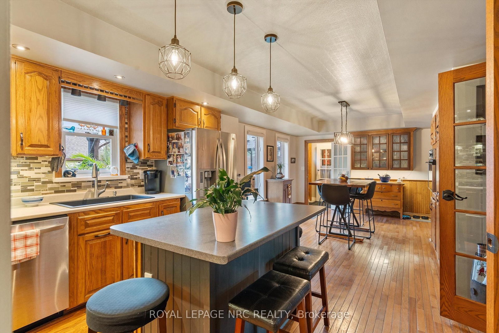210 Ontario Street • Thorold, ON photo 8