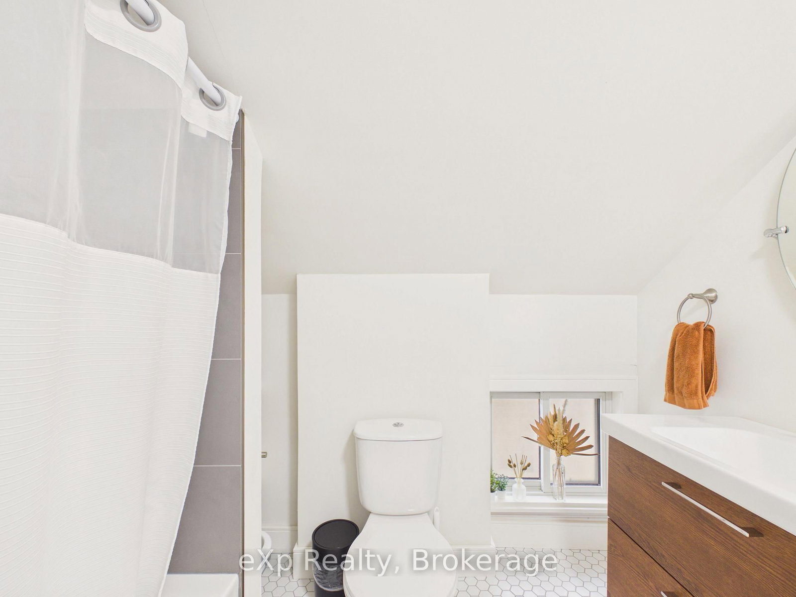 109 Colborne Street S • Brockton, ON photo 25