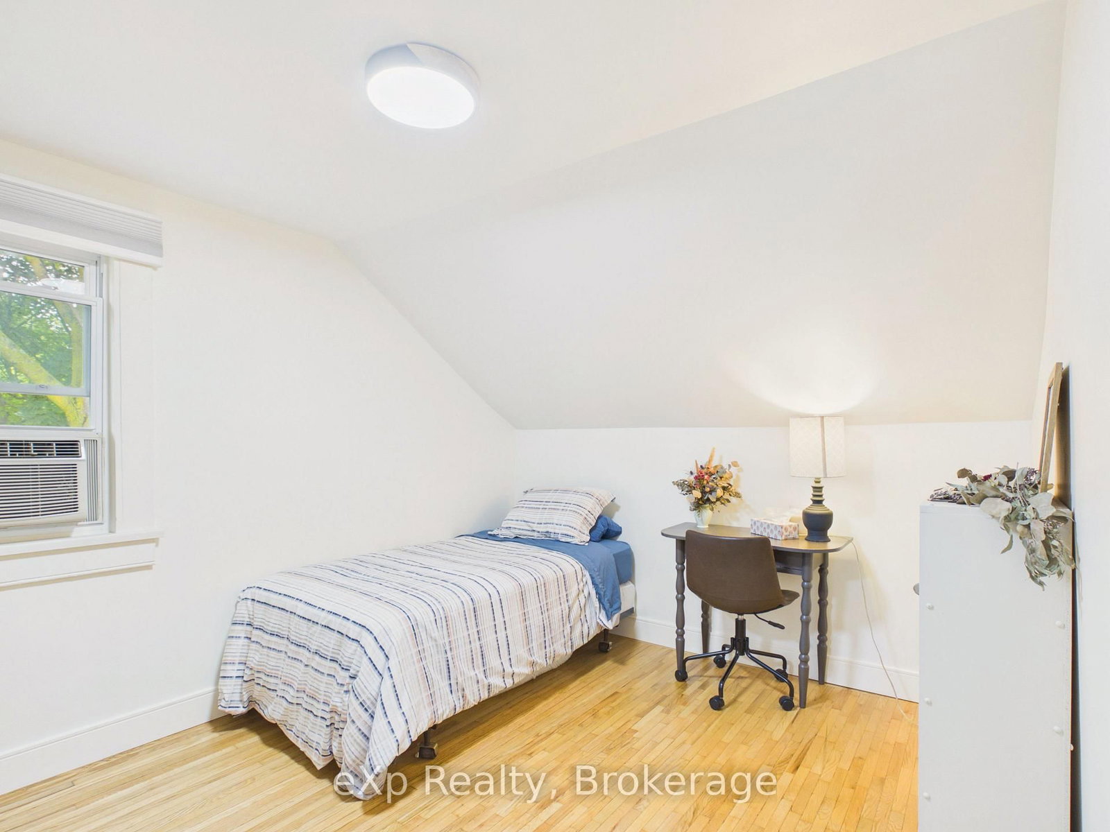 109 Colborne Street S • Brockton, ON photo 26