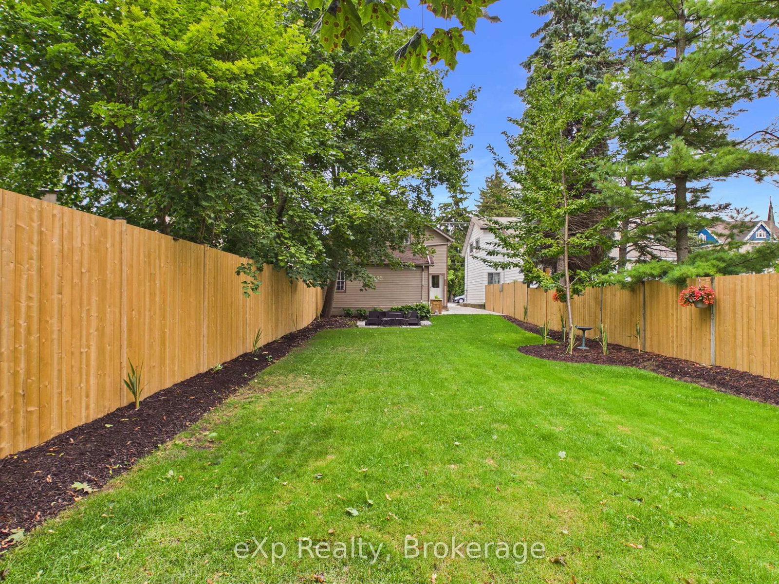 109 Colborne Street S • Brockton, ON photo 31