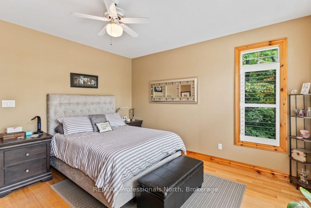 1041 Kingfisher Lane • Minden Hills, ON photo 12