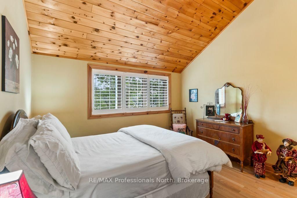 1041 Kingfisher Lane • Minden Hills, ON photo 21