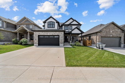 Detached House for sale at 5 HARDY Court, Lucan Biddulph, Ontario, N0M 2J0 - Lucan - MLS: X13710646