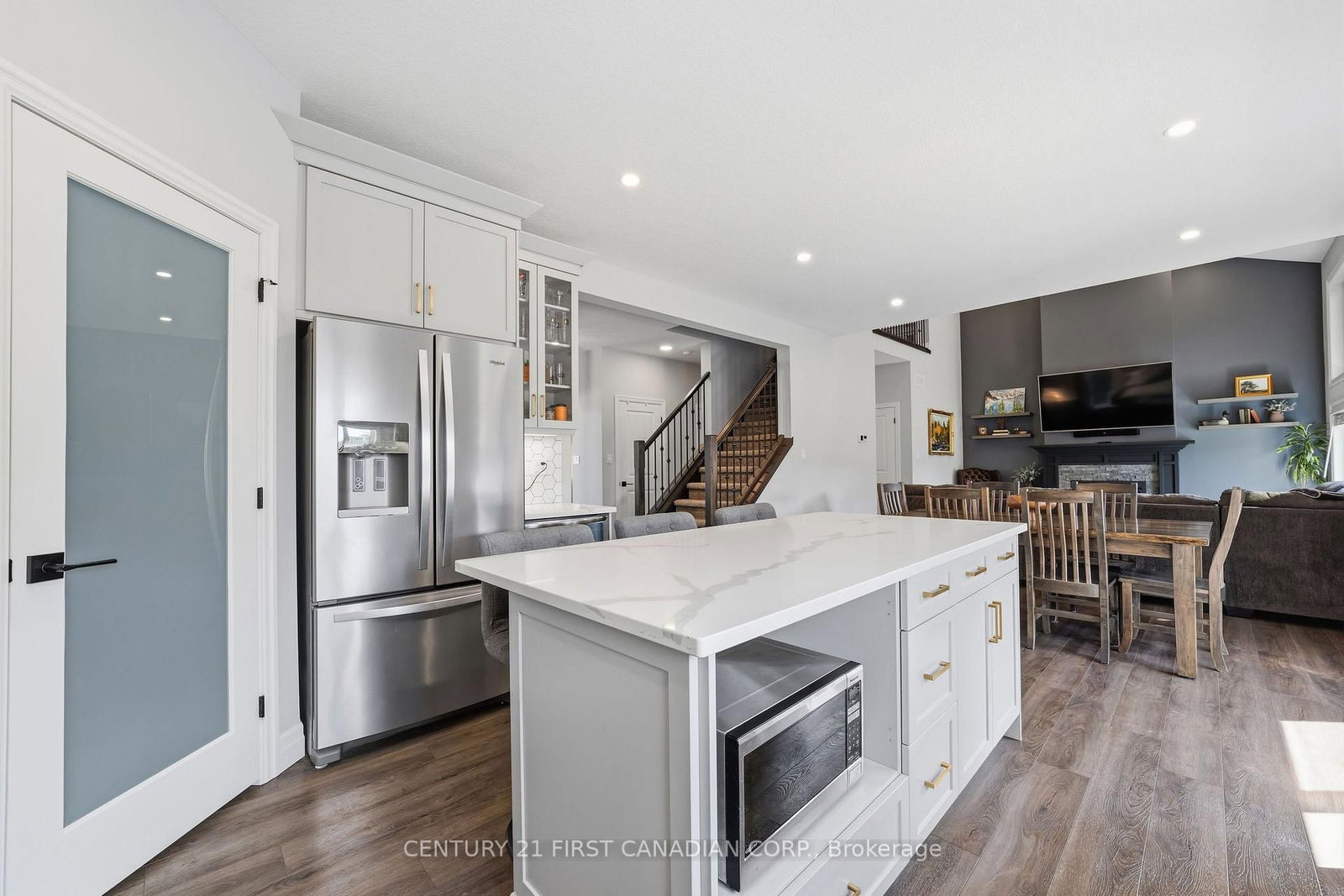 5 HARDY Court • Lucan Biddulph, ON photo 12