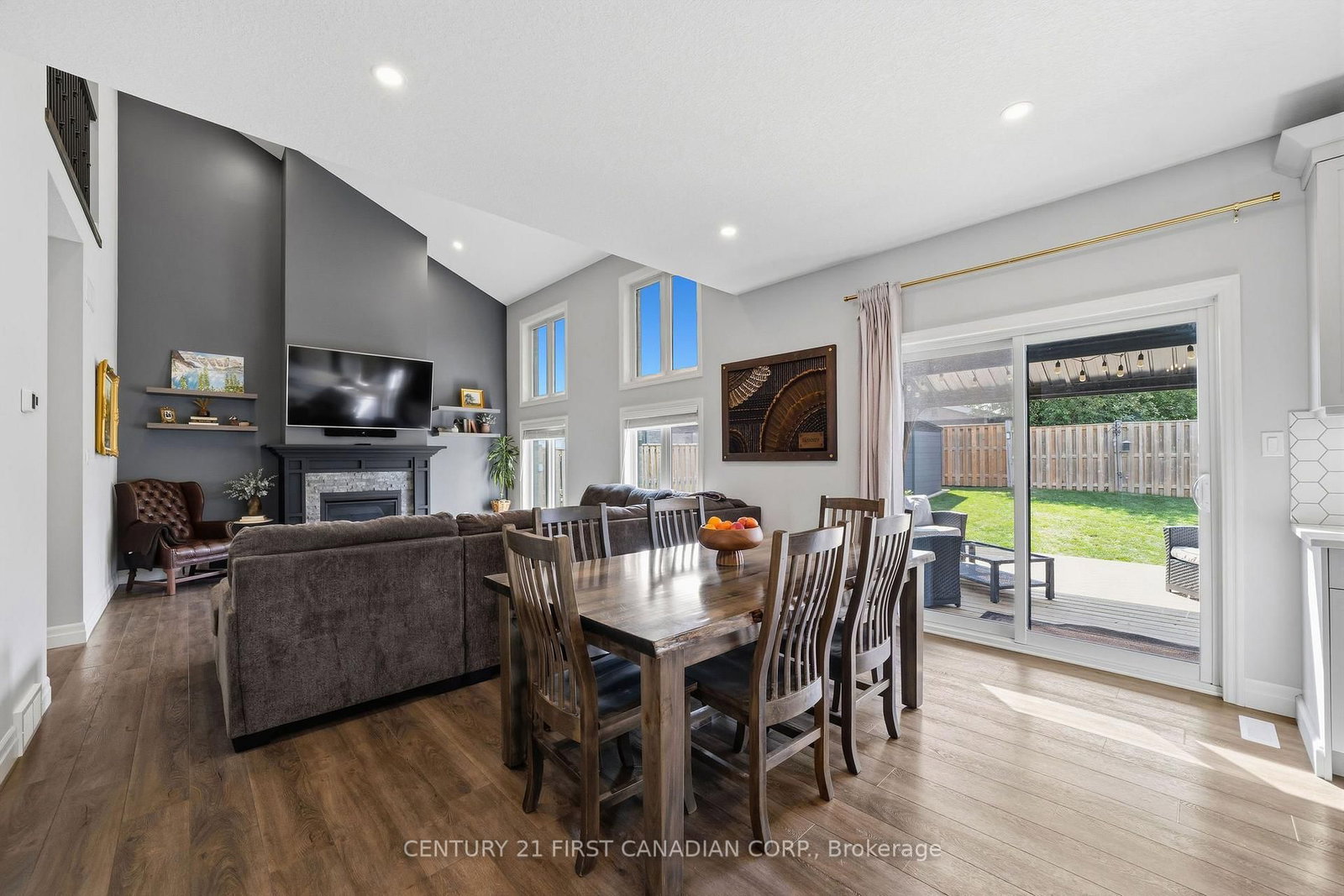 5 HARDY Court • Lucan Biddulph, ON photo 14