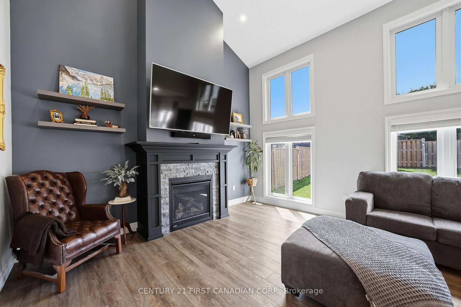 5 HARDY Court • Lucan Biddulph, ON photo 15
